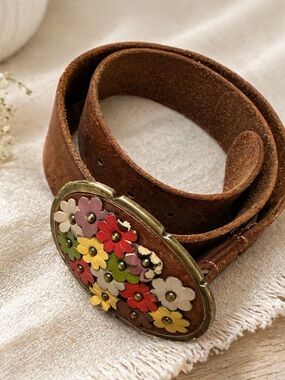 Fossil Genuine Leather Floral Buckle Belt Boho Vintage Style Medium